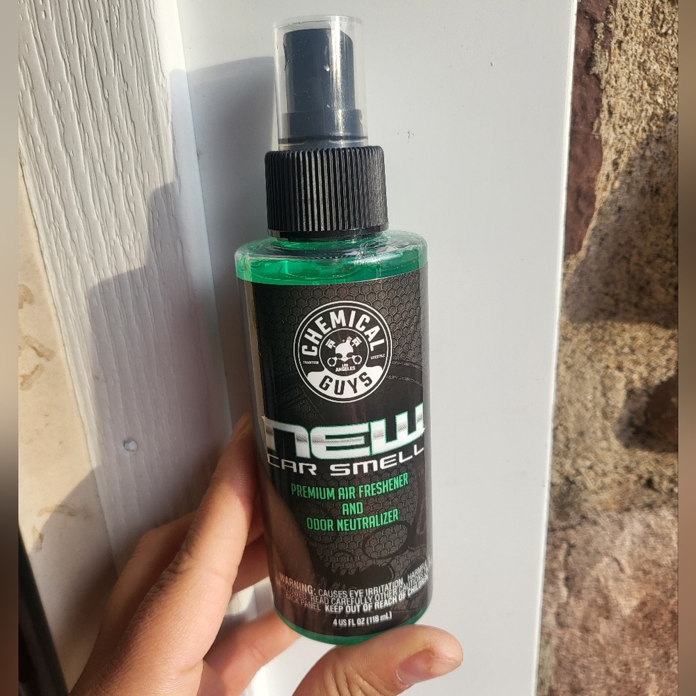 The Chemical Guys New Car Scent Air Freshner and Odor Neutralizar